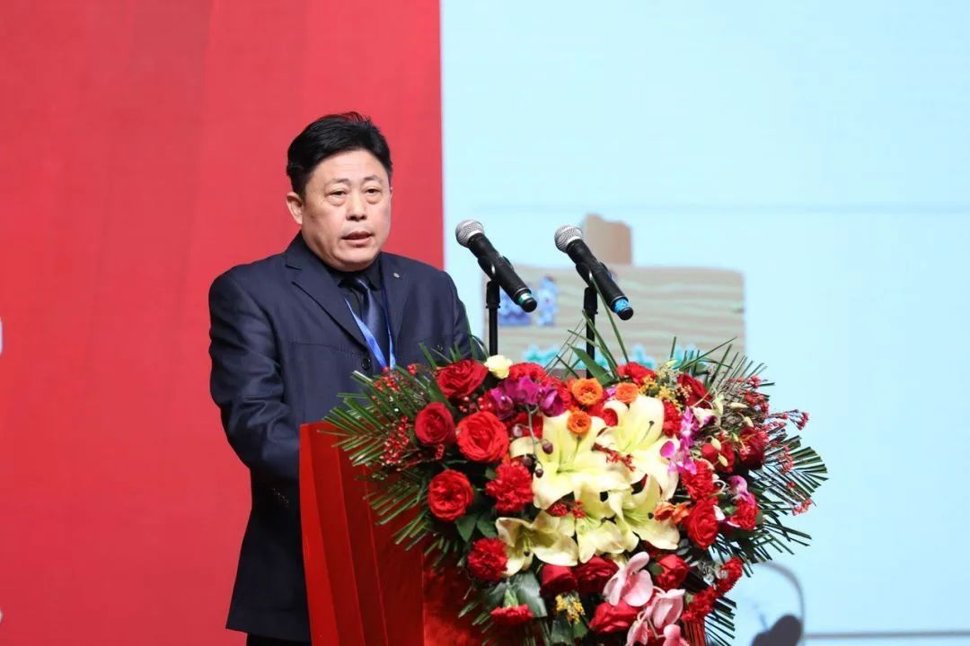 花花牛乳業30周年暨2024年客戶大會圓滿召開! 花花牛乳業30周年暨2024年客戶大會圓滿召開!