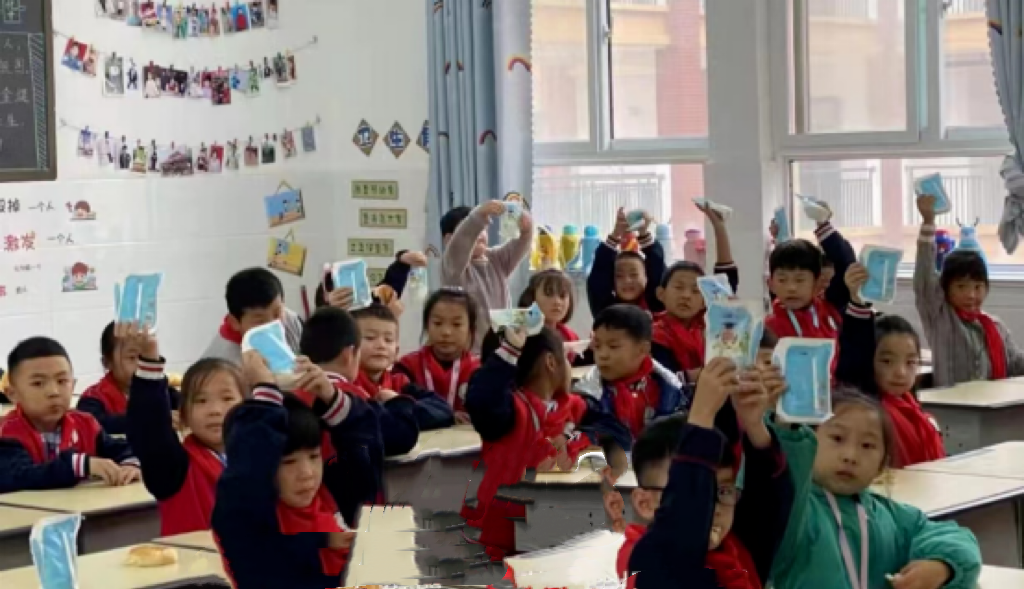 未來(lái)可期 健康護(hù)航丨花花牛乳業(yè)集團(tuán)取得學(xué)生飲用奶常、低溫發(fā)酵乳生產(chǎn)資質(zhì) 未來(lái)可期 健康護(hù)航丨花花牛乳業(yè)集團(tuán)取得學(xué)生飲用奶常、低溫發(fā)酵乳生產(chǎn)資質(zhì)