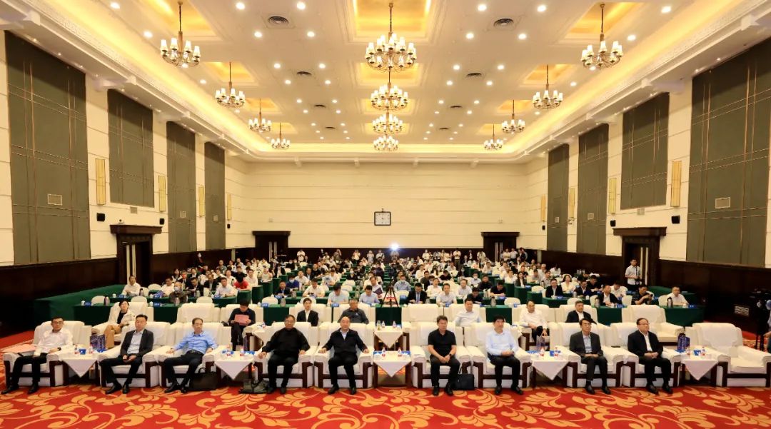 喜報|花花牛乳業集團摘得兩項殊榮 喜報|花花牛乳業集團摘得兩項殊榮