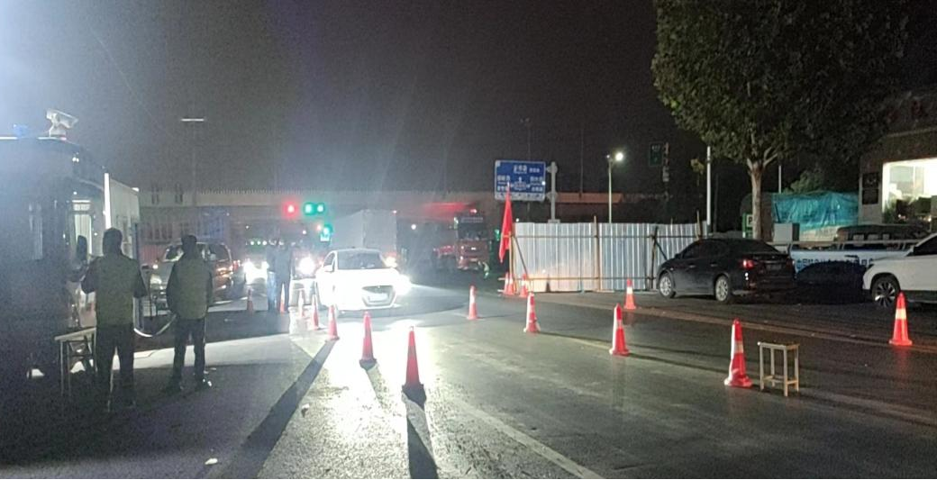 @全體花花牛人:請珍惜你的崗位,請善待我們共同的“花花牛”! @全體花花牛人:請珍惜你的崗位,請善待我們共同的“花花牛”!