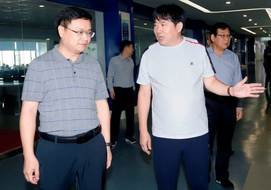 快訊|社旗縣人民政府縣長關文波一行蒞臨花花牛乳業集團參觀考察 快訊|社旗縣人民政府縣長關文波一行蒞臨花花牛乳業集團參觀考察