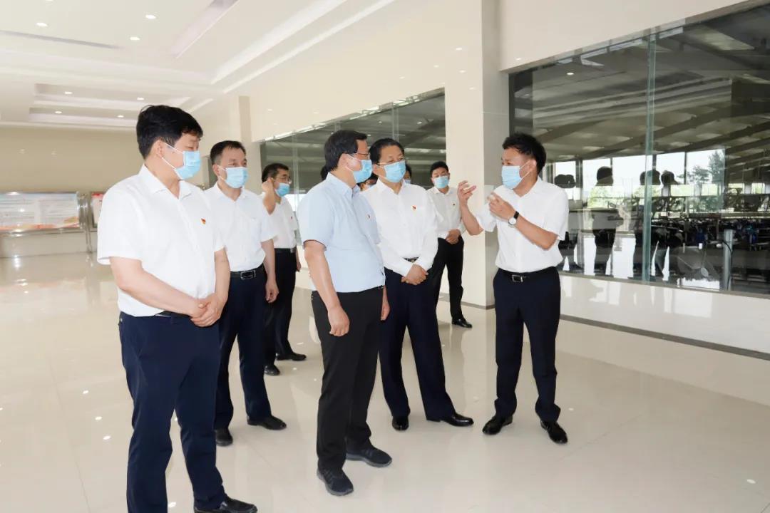 快訊 | 河南省委常委、省紀委書記、省監委主任任正曉蒞臨花花牛乳業集團新蔡瑞亞牧場調研 快訊 | 河南省委常委、省紀委書記、省監委主任任正曉蒞臨花花牛乳業集團新蔡瑞亞牧場調研
