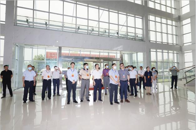 快訊|鄭州市人大代表蒞臨河南花花牛乳業集團參觀調研 快訊|鄭州市人大代表蒞臨河南花花牛乳業集團參觀調研